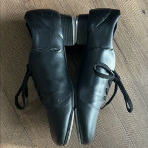 Capezio Black Leather Lace-Up Tap Shoes !! Size 10